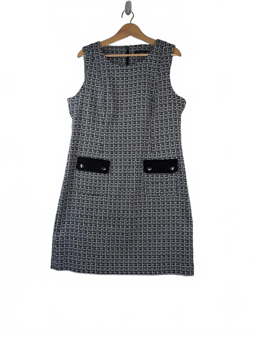 Tommy Hilfiger Black and White Houndstooth Knit Dress w/โ Faux Pocket Size